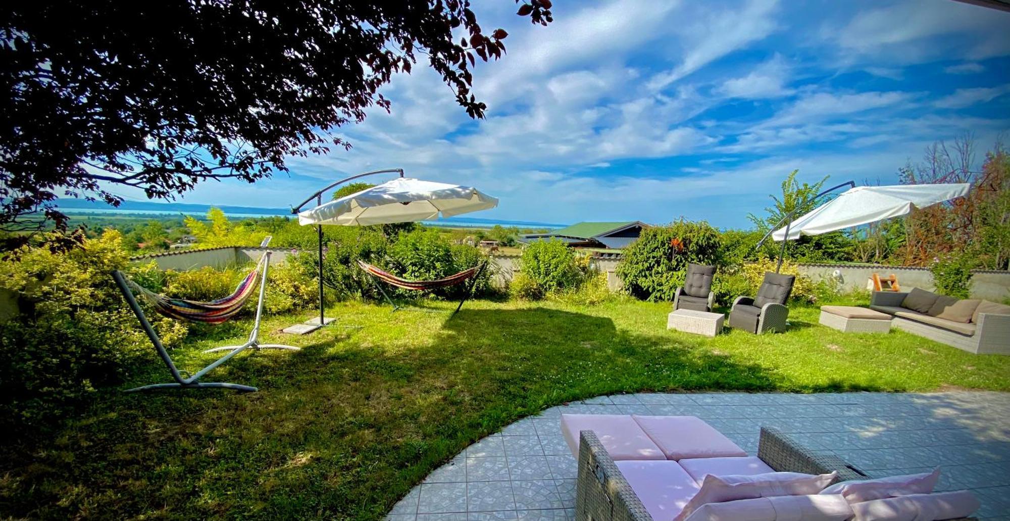 Dharma Horse Shelter Bungalows & Farmping Шіофок Екстер'єр фото
